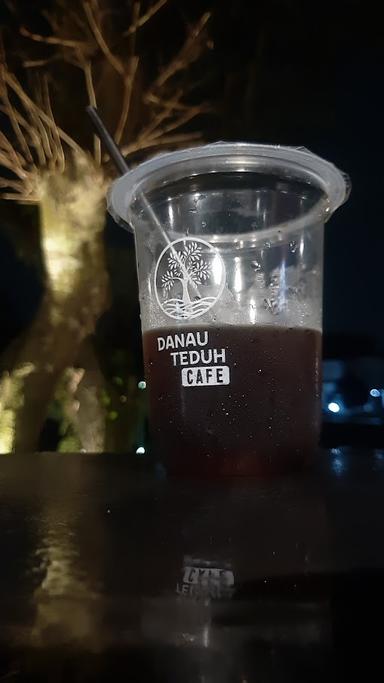 DANAU TEDUH CAFE