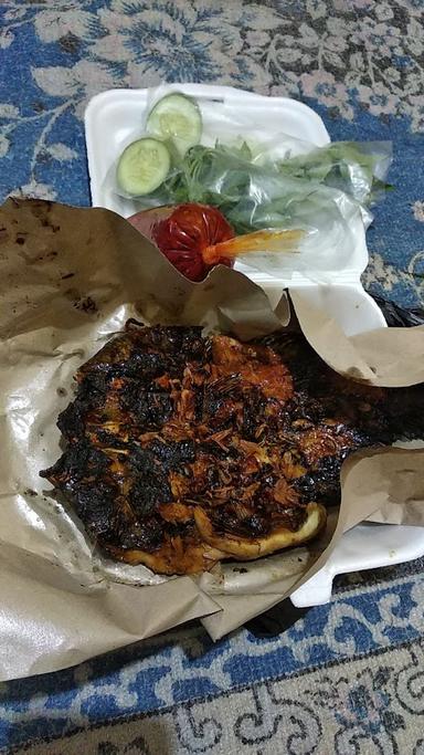 AYAM BAKAR BIOMEH