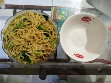 MIE PANGSIT PAK WALUYO