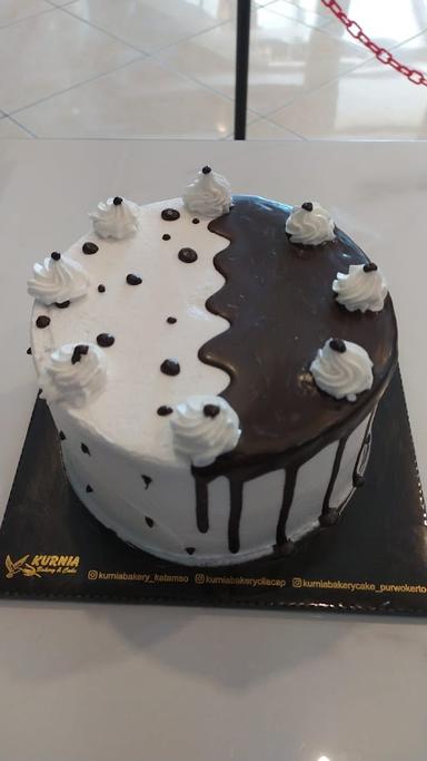 KURNIA BAKERY & CAKE