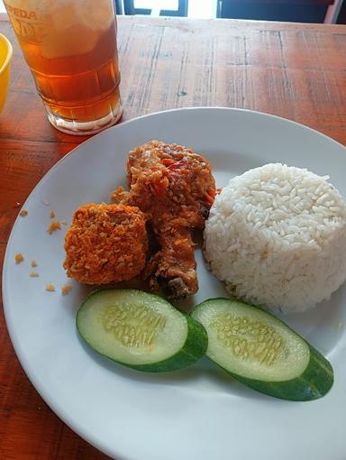 AYAM GEPREK SEDERHANA,MAS JAMPANG