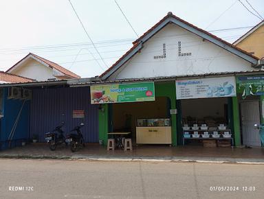 ECHI SOP BUAH & JUICE