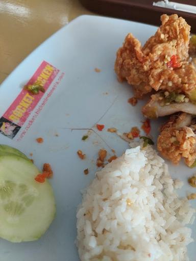 ROCKET CHICKEN SALIWANGI