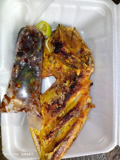 IKAN BAKAR AZ2 SEAFOOD