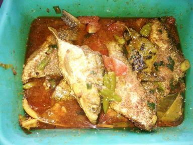 WARUNG MASAKAN IBU SAADAH