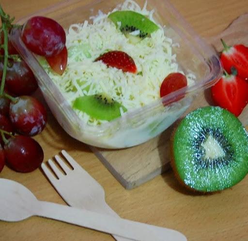 SALAD BUAH FLUFFY CAKE'S CIPETE