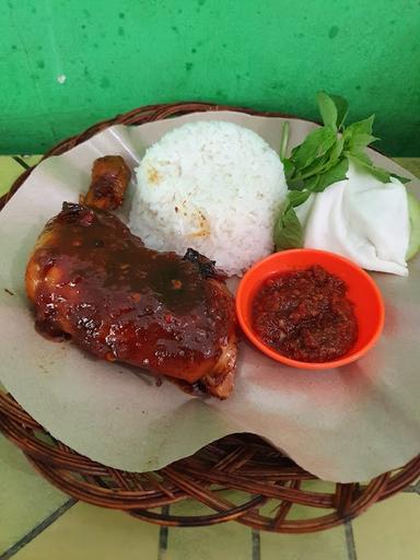 AYAM BAKAR BUMBU RUJAK ANGLO