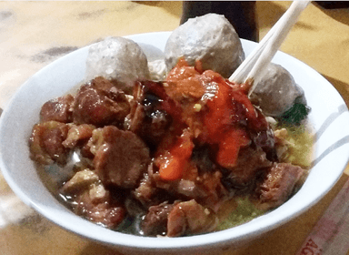 BAKSO IDOLA CITRA RASA IBU ANI