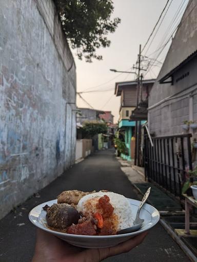 GUDEG JOGJA BU UMI FATMAWATI