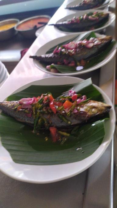 IKAN BAKAR BANG OMAN