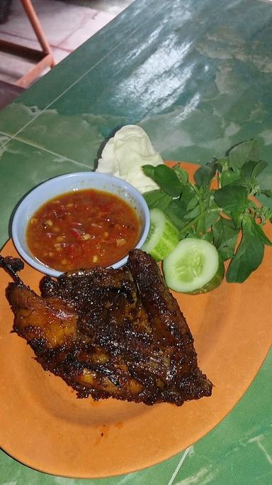 RM. NASI BAKAR AYAM KAMPUNG MADU