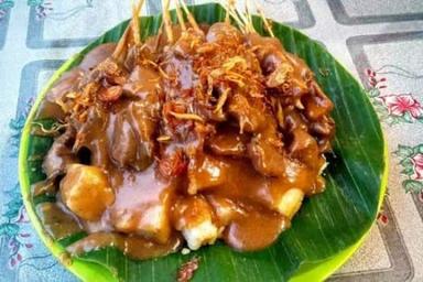 SATE PADANG TAMBUAH MAK