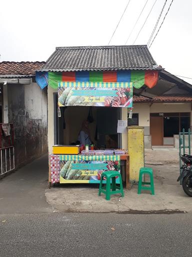 SOSIS DAN BAKSO BAKAR SANG IDOLA