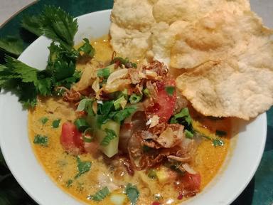 SOTO BETAWI ASLI LEBAK BULUS IV(WARUNG SALMA)