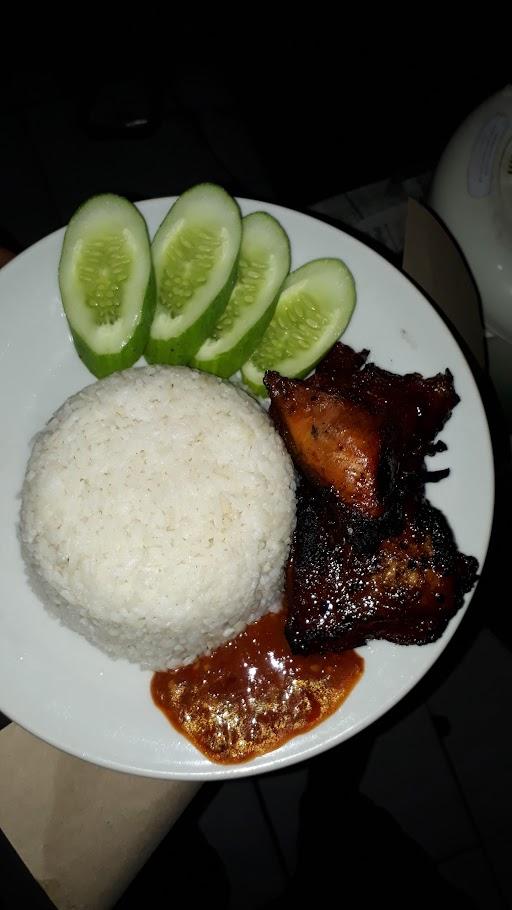 WARUNG NASI AYAM BAKAR BU BETI