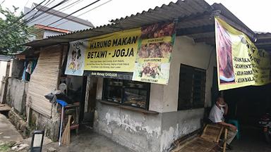 WARUNG NASI JOGJA DAN BETAWI