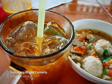 BAKSO BALUNGAN PAK GRANAT- POJOK