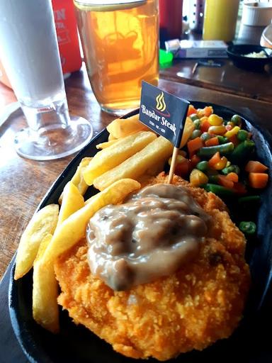 HEN GRILL CILEDUG