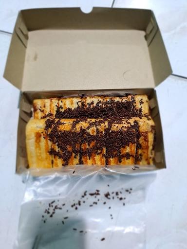 ROTI BAKAR EVA CILEDUG