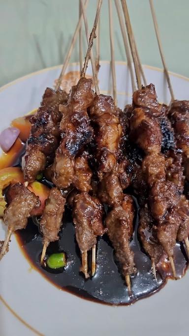 SATE BANG IWAN KUMIS