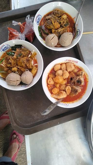 WARUNG BAKSO NENG KUSE