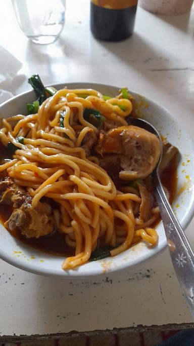 WARUNG BAKSO NENG KUSE