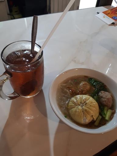 BAKSO & MIE AYAM MAMPIR