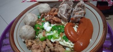 BAKSO & MIE AYAM MAS POLOS