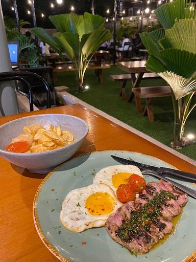 CULDESAC EATERY KOTA WISATA