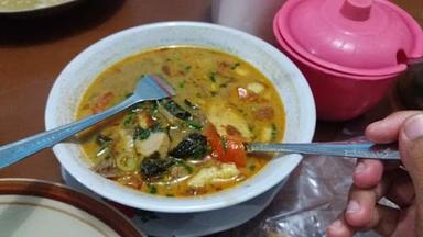 KEDAI SOTO BETAWI LAKSANA