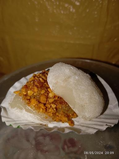 KUE MOCHI'SS DAN SOTO BETAWI