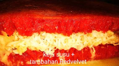 MARTABAK BANGKA FAVORITE GRIYA