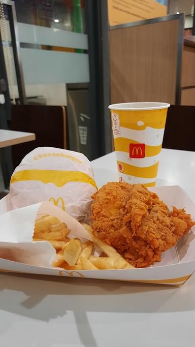 MCDONALD'S METLAND TRANSYOGI CILEUNGSI