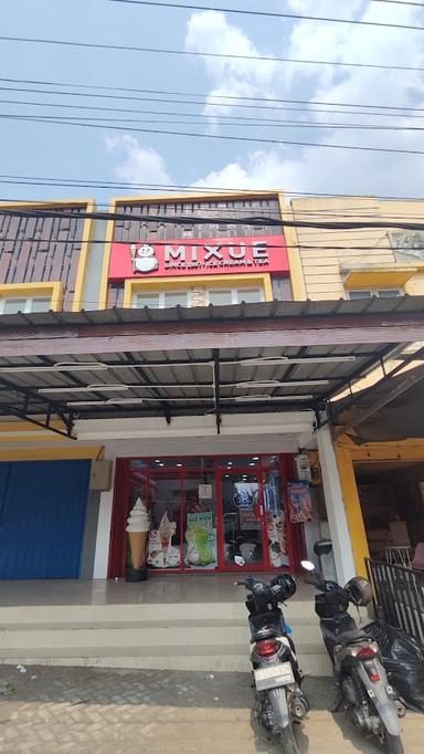 MIXUE TAMAN CILEUNGSI