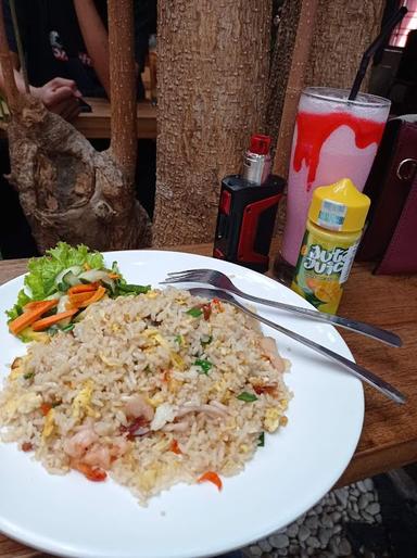 NASI GORENG DAN SEAFOOD MR BANDIT