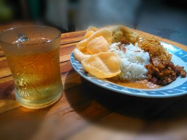 NASI UDUK IBU YOYOH