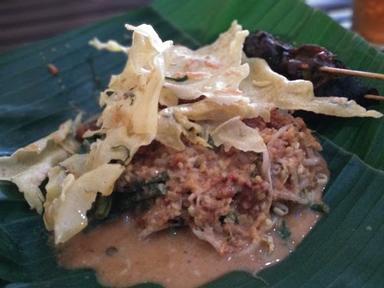 PECEL PINCUK BU TINUK