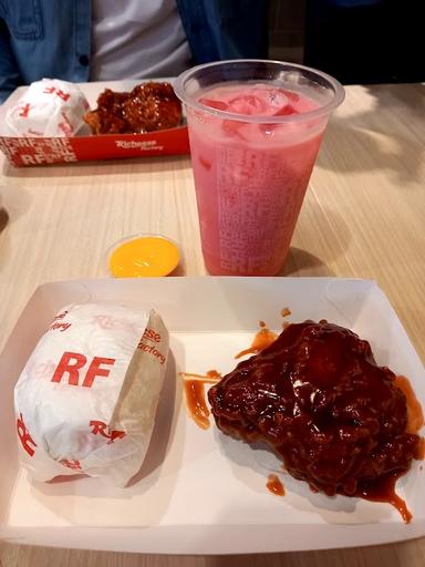 RICHEESE FACTORY - METROPOLITAN MALL CILEUNGSI