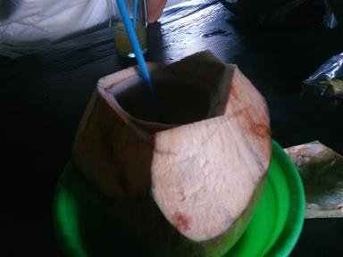 SATE DAN ES KELAPA CI