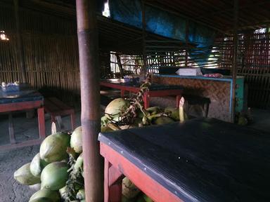 SATE DAN ES KELAPA CI