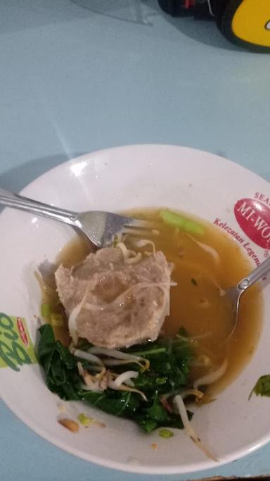 MIE BASO MIE AYAM SOLO