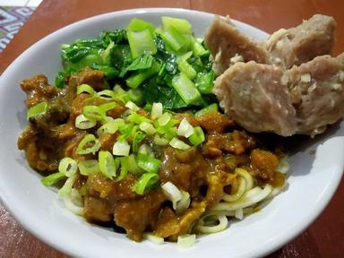 KEDAI BAKSO AKANG