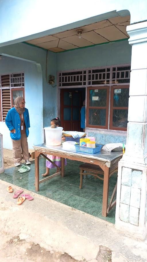 WARUNG LONTONG DAN LOTEK BU JAINAH