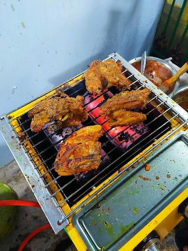 WARUNG MAKAN CIBULAN