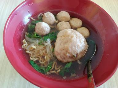 BAKSO DAN KUPAT TAHU TRIJAYA