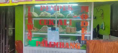 PEMPEK PALEMBANG CEK ALI