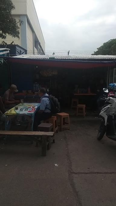 WARUNG KOPI EMA BOY