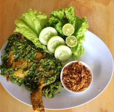 AYAM BAKAR DAN AYAM KREMES ADZIKRI