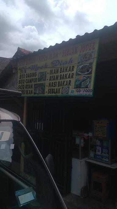 SOTO BETAWI + PEPES IKAN