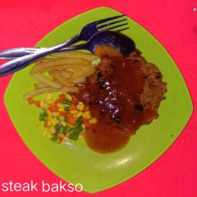 STEAK BAKSO